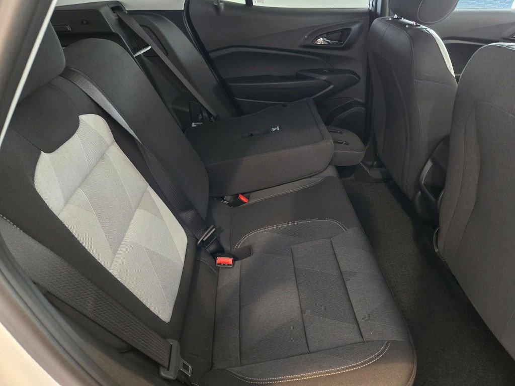 New 2026 Chevrolet Trax LS w/ LS Convenience Package FWD image 8