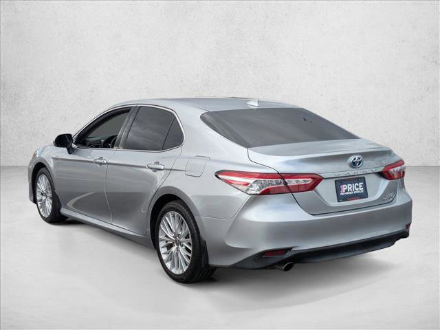 Used 2020 Toyota Camry XLE image 7