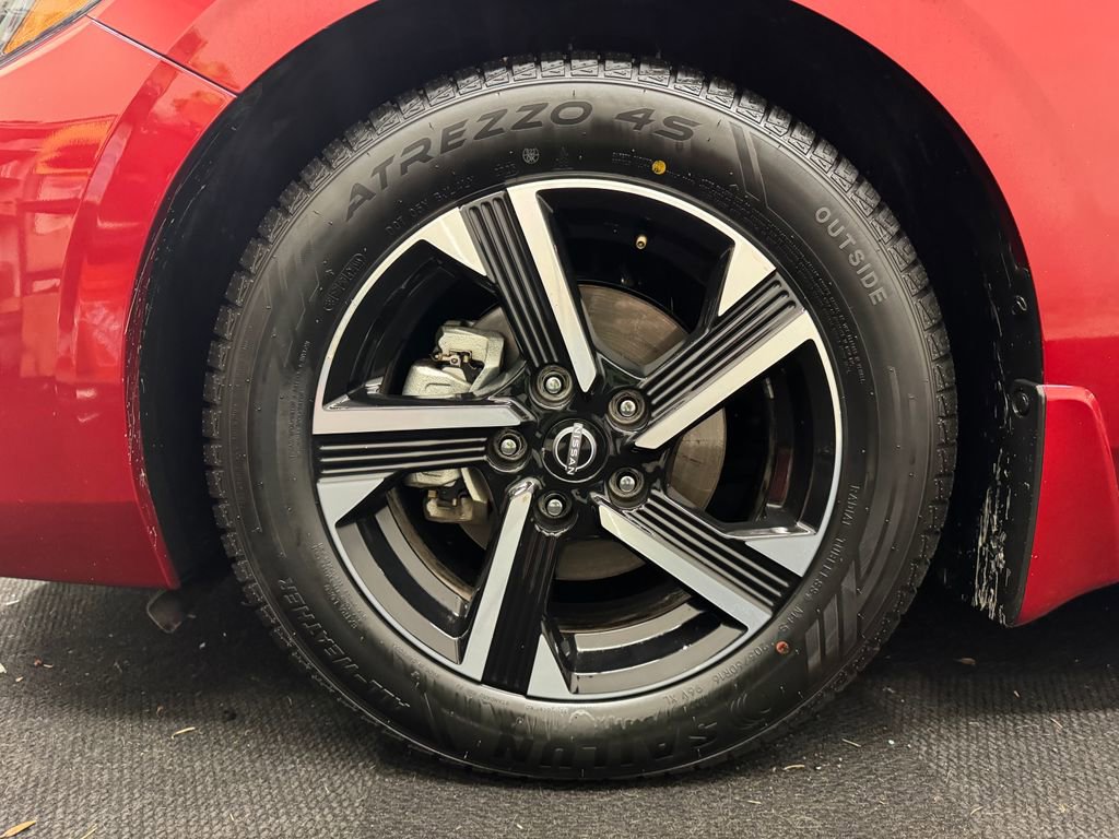 Used 2024 Nissan Sentra SV image 12