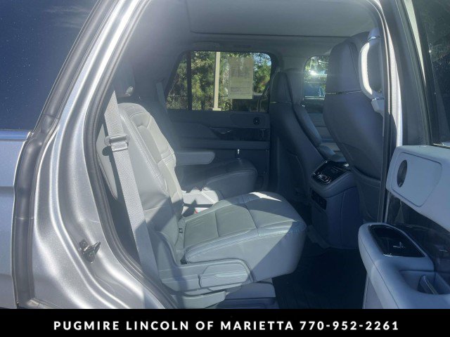 Used 2021 Lincoln Navigator Reserve RWD image 16