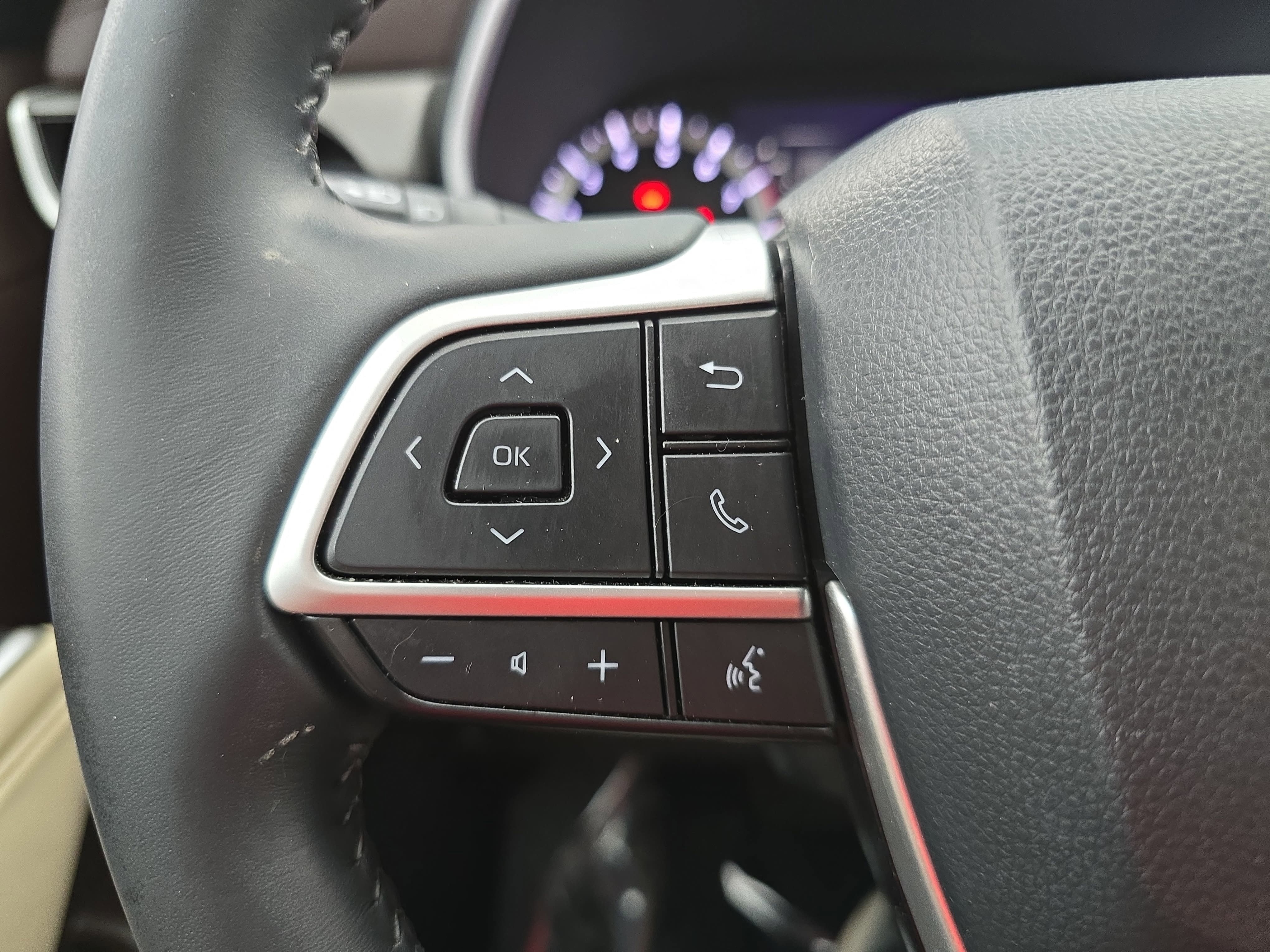 Used 2022 Toyota Highlander XLE image 18