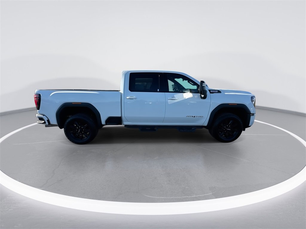 Used 2024 GMC Sierra 2500 AT4 image 9