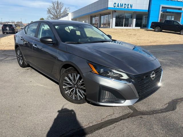 Used 2025 Nissan Altima 2.5 SV image 3