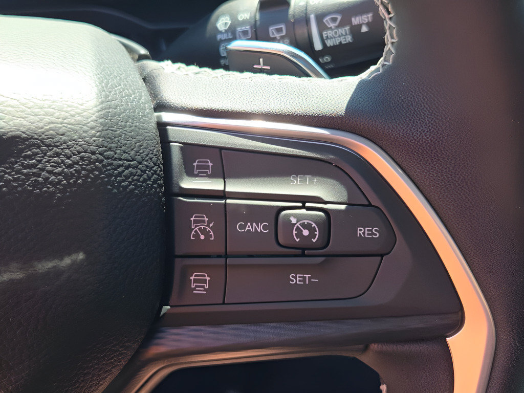New 2026 Jeep Grand Cherokee Laredo X AWD/4WD image 34
