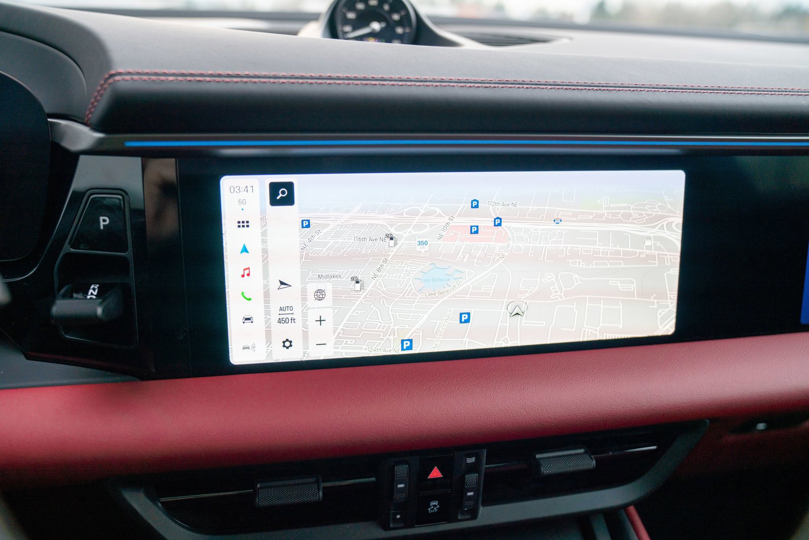 Certified 2025 Porsche Macan Electric image 18