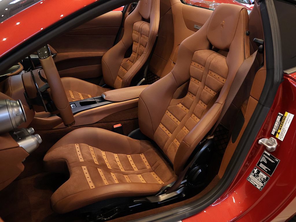 Certified 2023 Ferrari 812 GTS RWD image 5