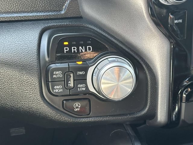 Used 2025 RAM 1500 Laramie AWD/4WD image 14