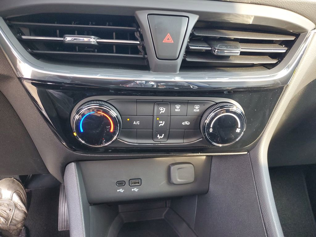 New 2026 Buick Encore GX Sport Touring image 18