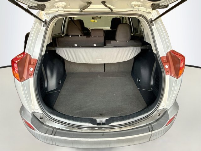 Used 2013 Toyota RAV4 XLE AWD/4WD image 24