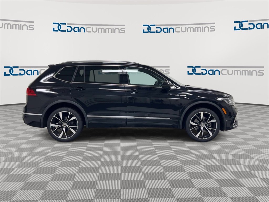 Used 2022 Volkswagen Tiguan SEL R-Line image 9