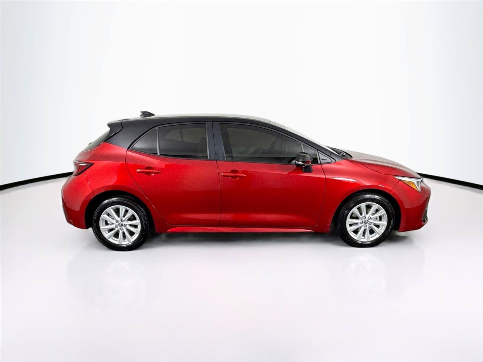 Certified 2026 Toyota Corolla SE FWD image 9