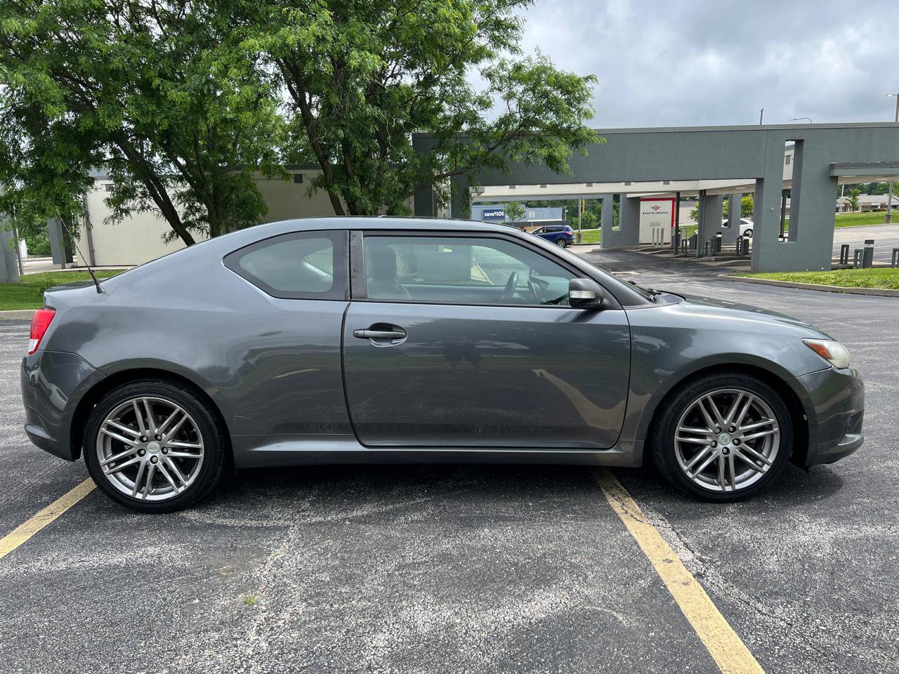 Used 2011 Scion tC FWD image 7