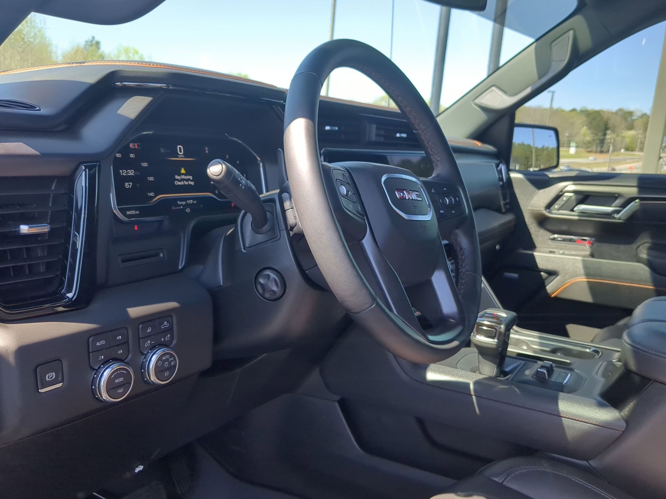 Used 2025 GMC Sierra 1500 AT4 image 14