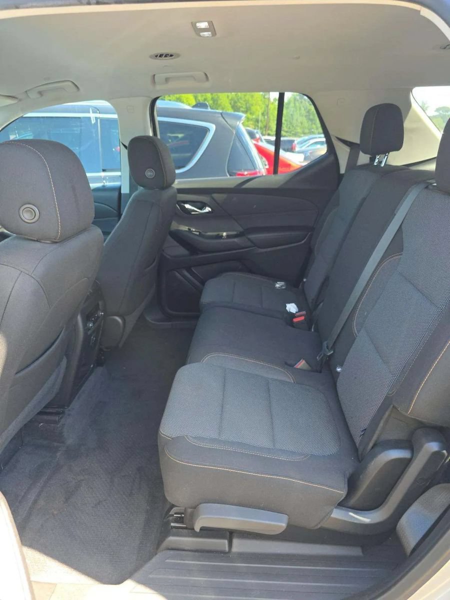 Used 2020 Chevrolet Traverse LS AWD/4WD image 6