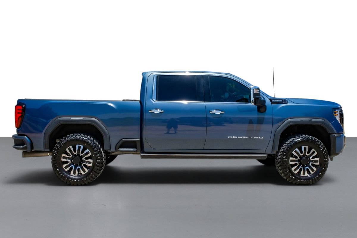 Used 2025 GMC Sierra 2500 Denali Ultimate AWD/4WD image 5