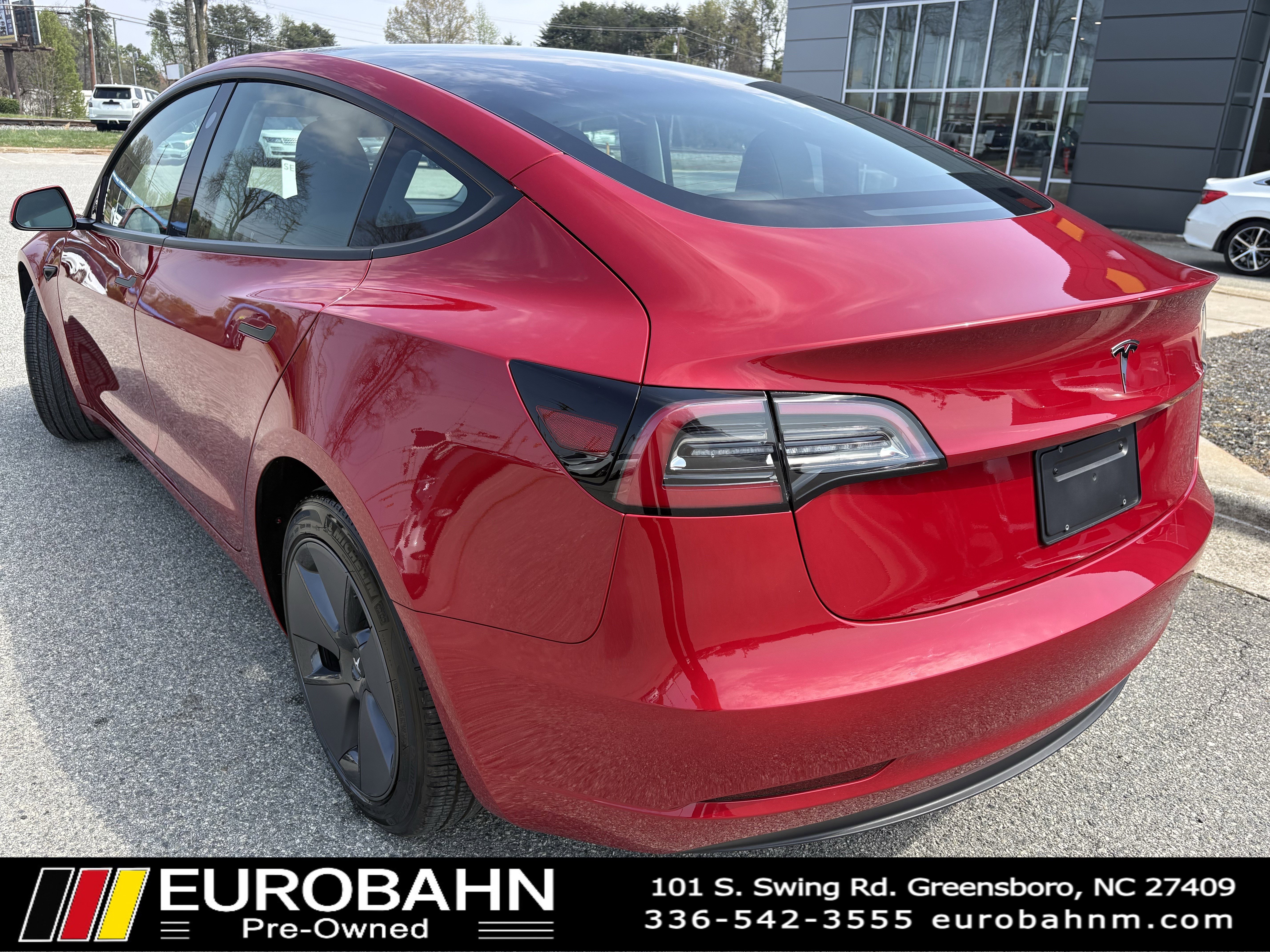 Used 2023 Tesla Model 3 Standard Range image 3