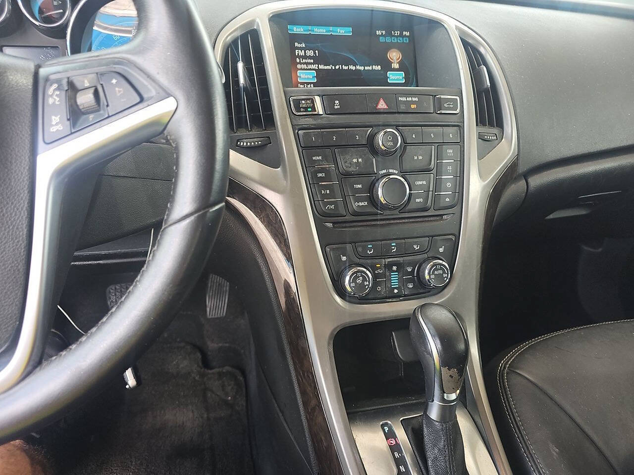 Used 2012 Buick Verano Leather FWD image 7
