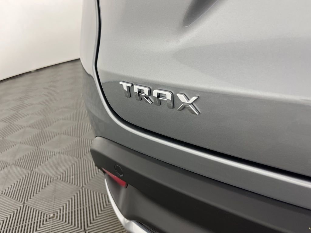 New 2026 Chevrolet Trax LT w/ Driver Confidence Package image 18