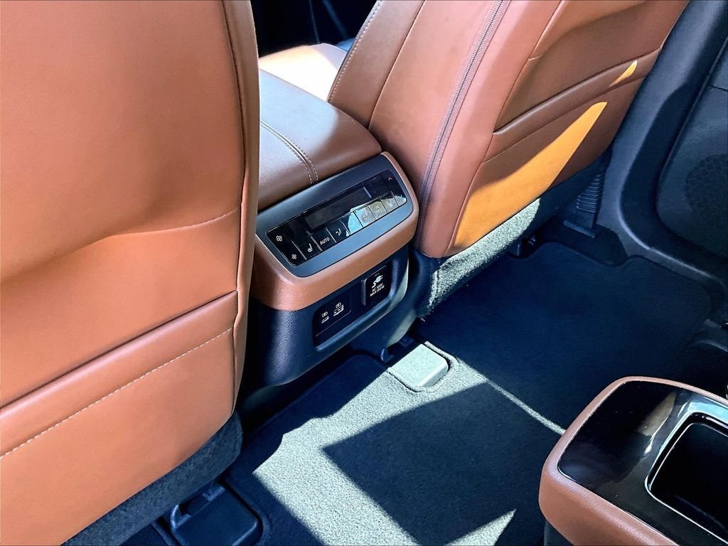 Certified 2023 Nissan Pathfinder Platinum AWD/4WD image 29