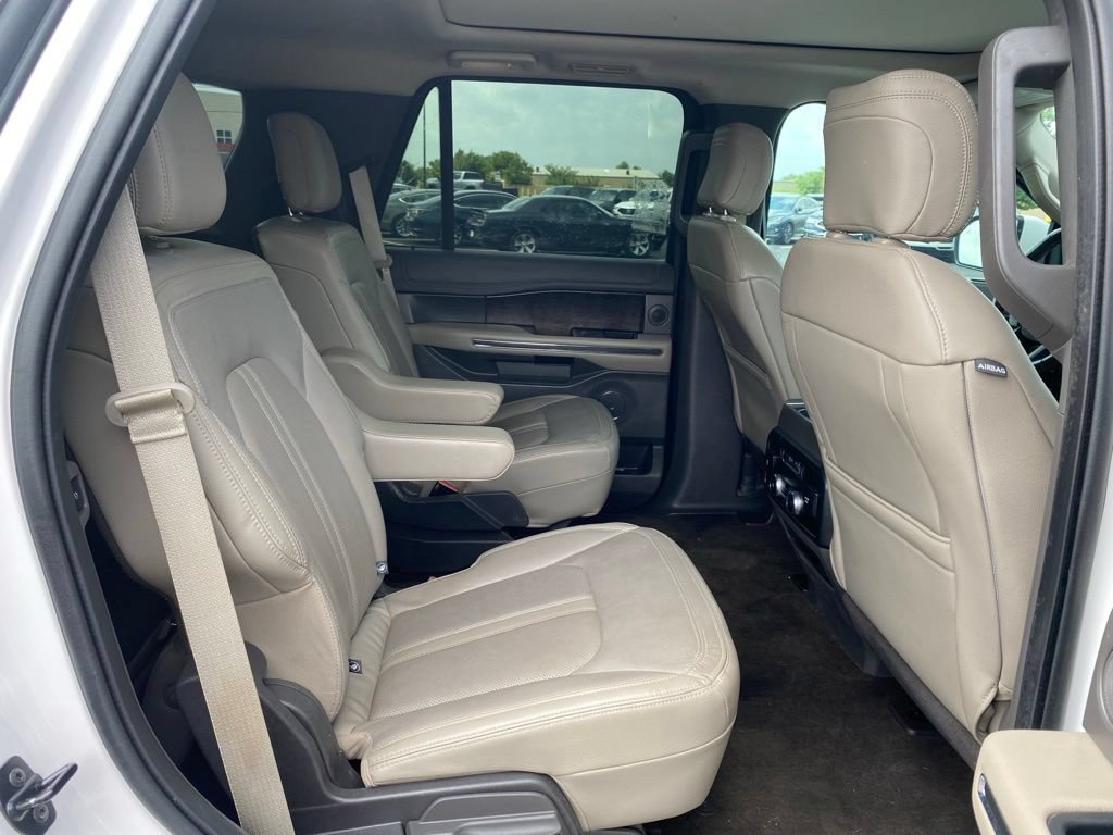 Used 2019 Ford Expedition Limited w/ Equipment Group 302A RWD image 12