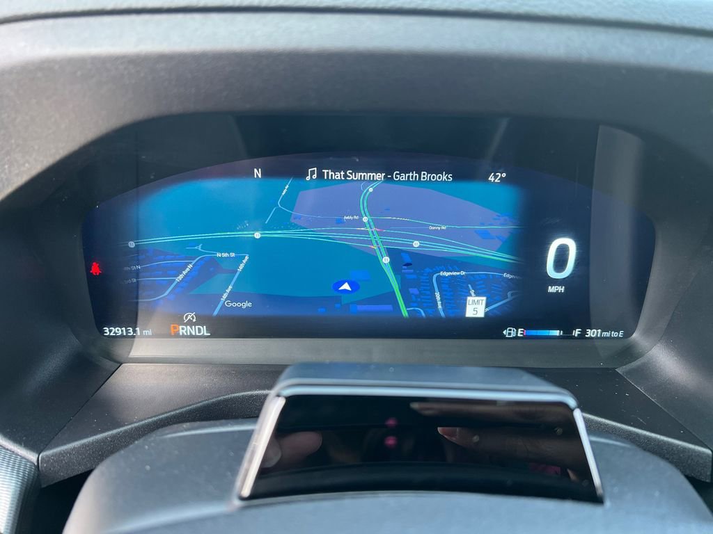 Used 2025 Ford Explorer ST-Line image 15