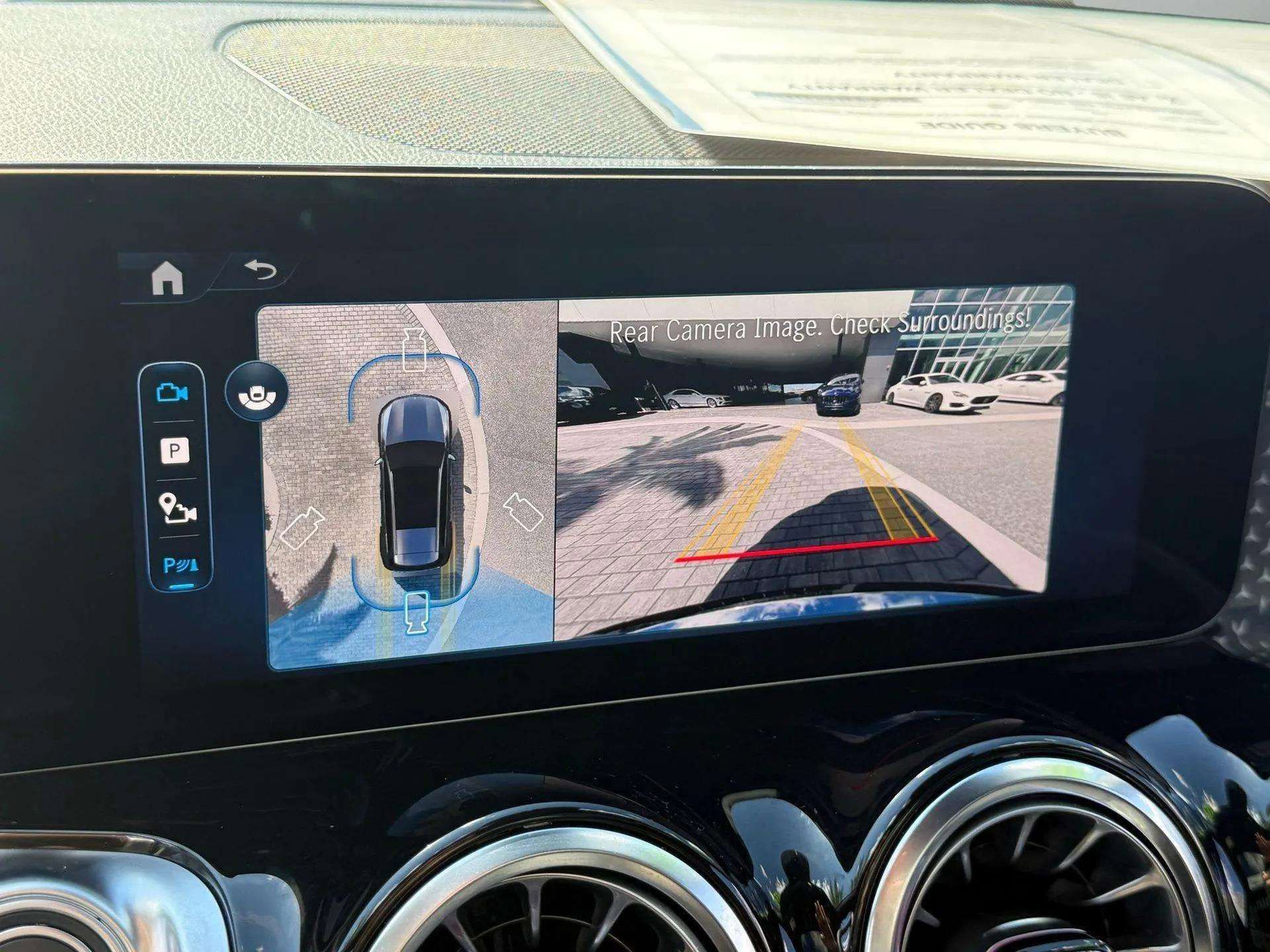 Used 2025 Mercedes-Benz GLB 250 GLB 250 image 43