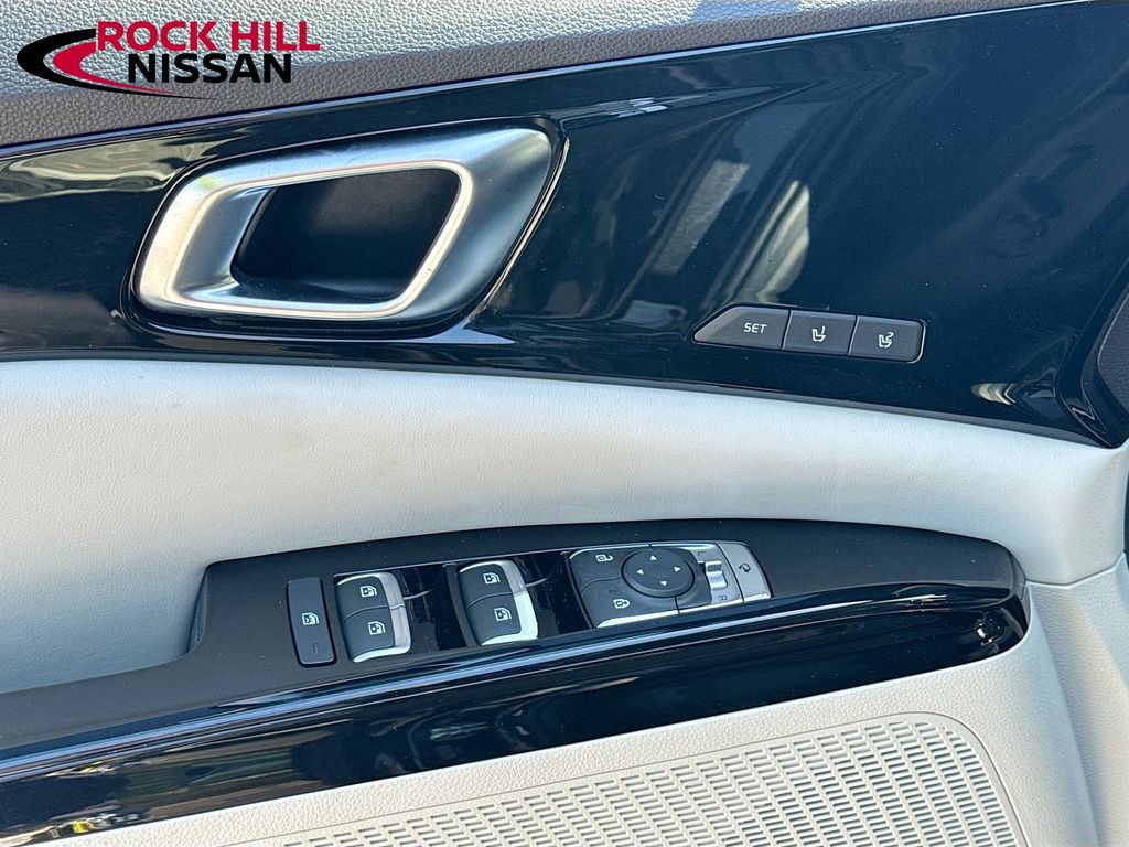 Used 2022 Kia Carnival SX image 18