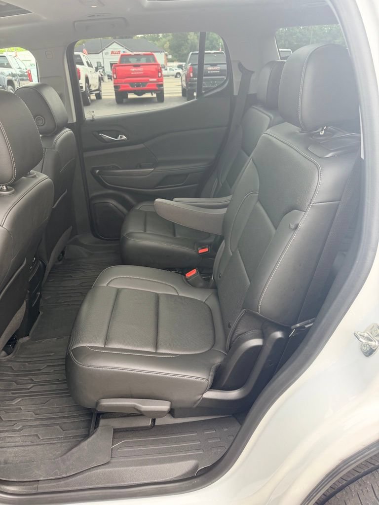 Used 2023 GMC Acadia SLT w/ Preferred Package AWD/4WD image 12