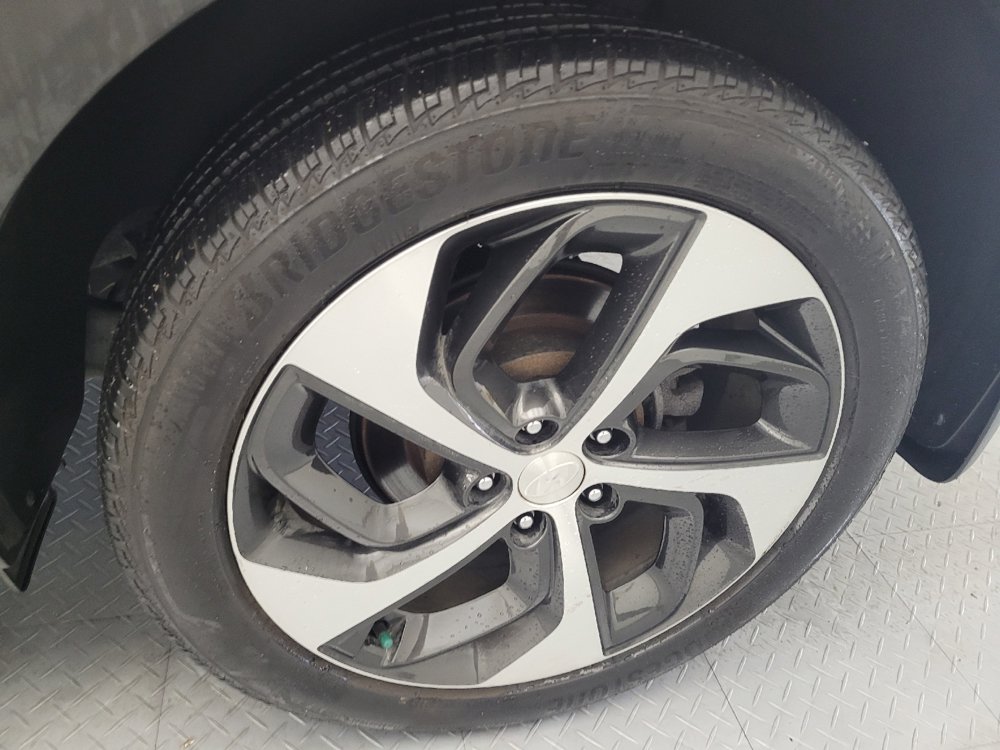 Used 2017 Hyundai Tucson Value AWD/4WD image 31