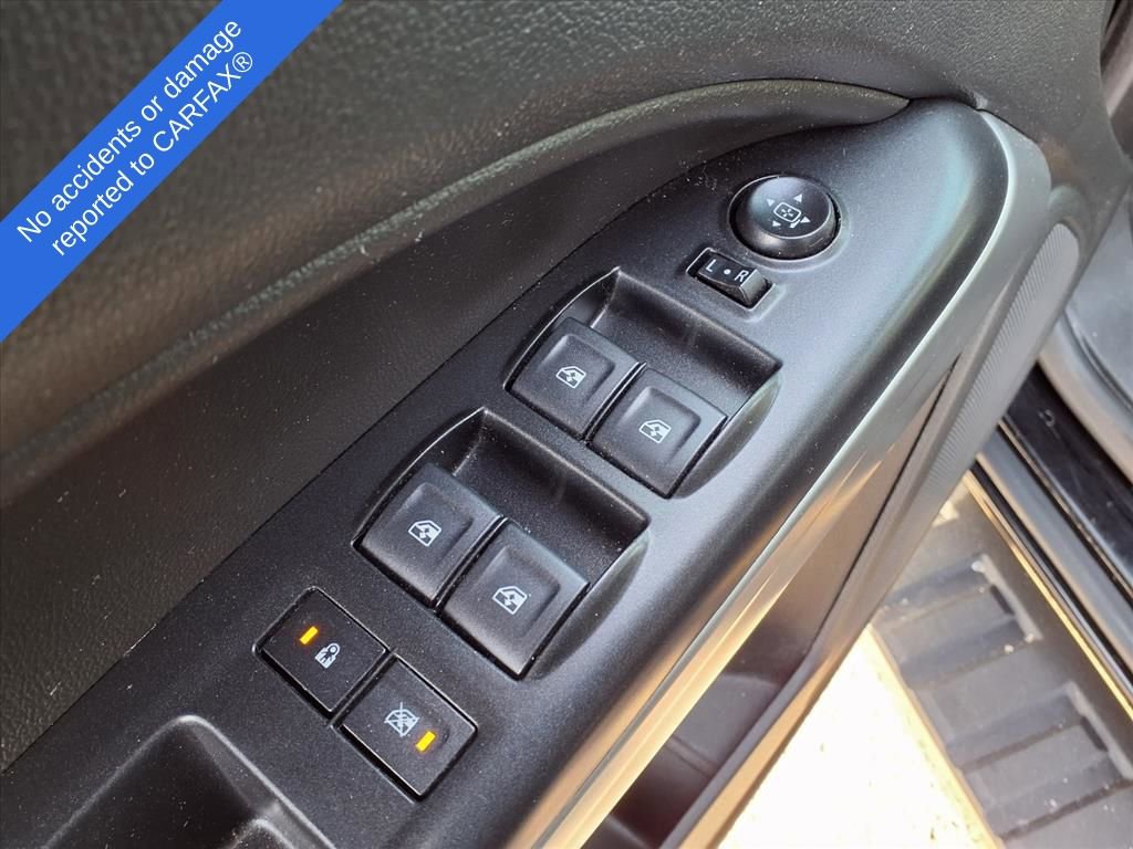 Used 2022 Chevrolet Colorado LT w/ Safety Package image 16