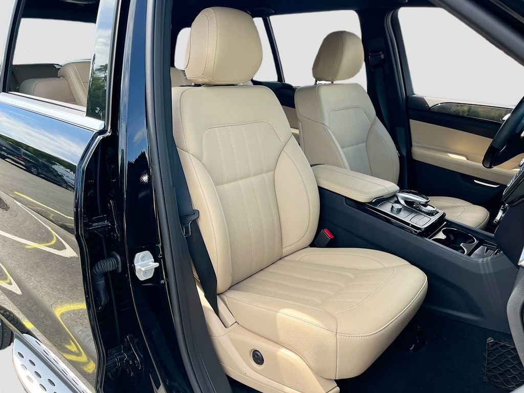 Used 2017 Mercedes-Benz GLS 450 4MATIC image 29