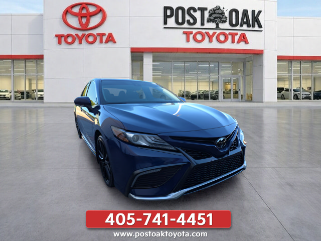 Used 2023 Toyota Camry XSE FWD image 11