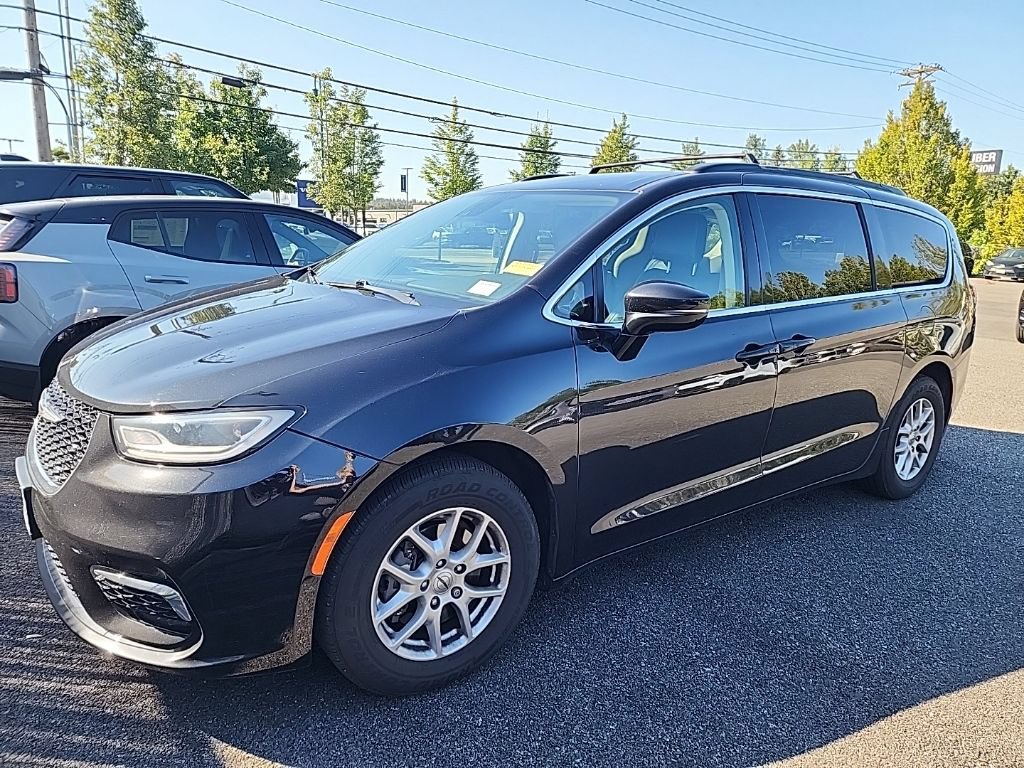 Used 2022 Chrysler Pacifica Touring-L