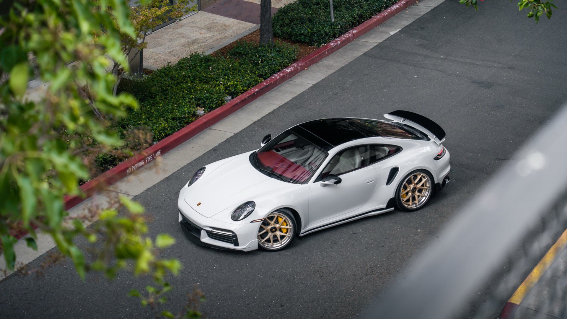 Used 2022 Porsche 911 Turbo S AWD/4WD image 4
