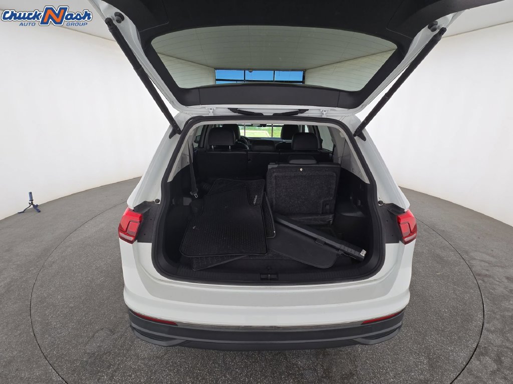 Used 2022 Volkswagen Tiguan SE FWD image 30