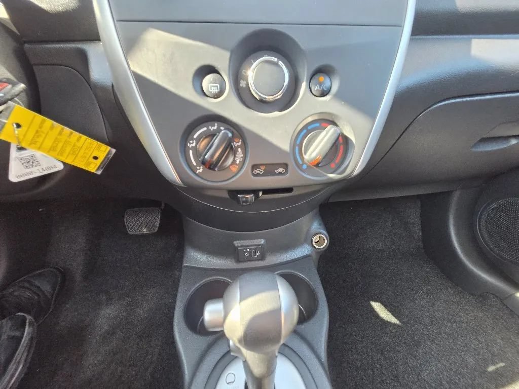 Used 2019 Nissan Versa SV FWD image 30