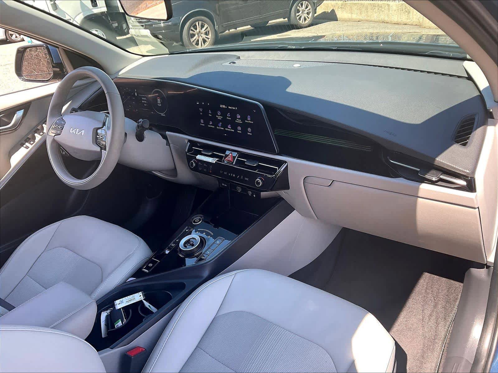 Used 2023 Kia Niro Wind w/ Wind Preserve Package FWD image 14