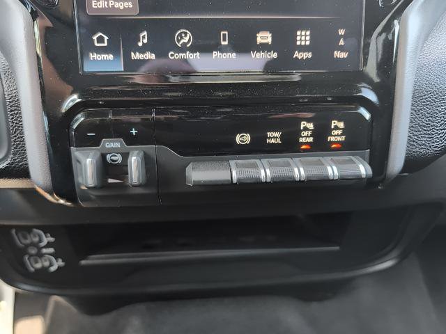 Used 2025 RAM 2500 Big Horn AWD/4WD image 15