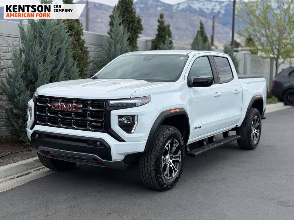 Used 2025 GMC Canyon AT4 w/ AT4 Premium Package image 3