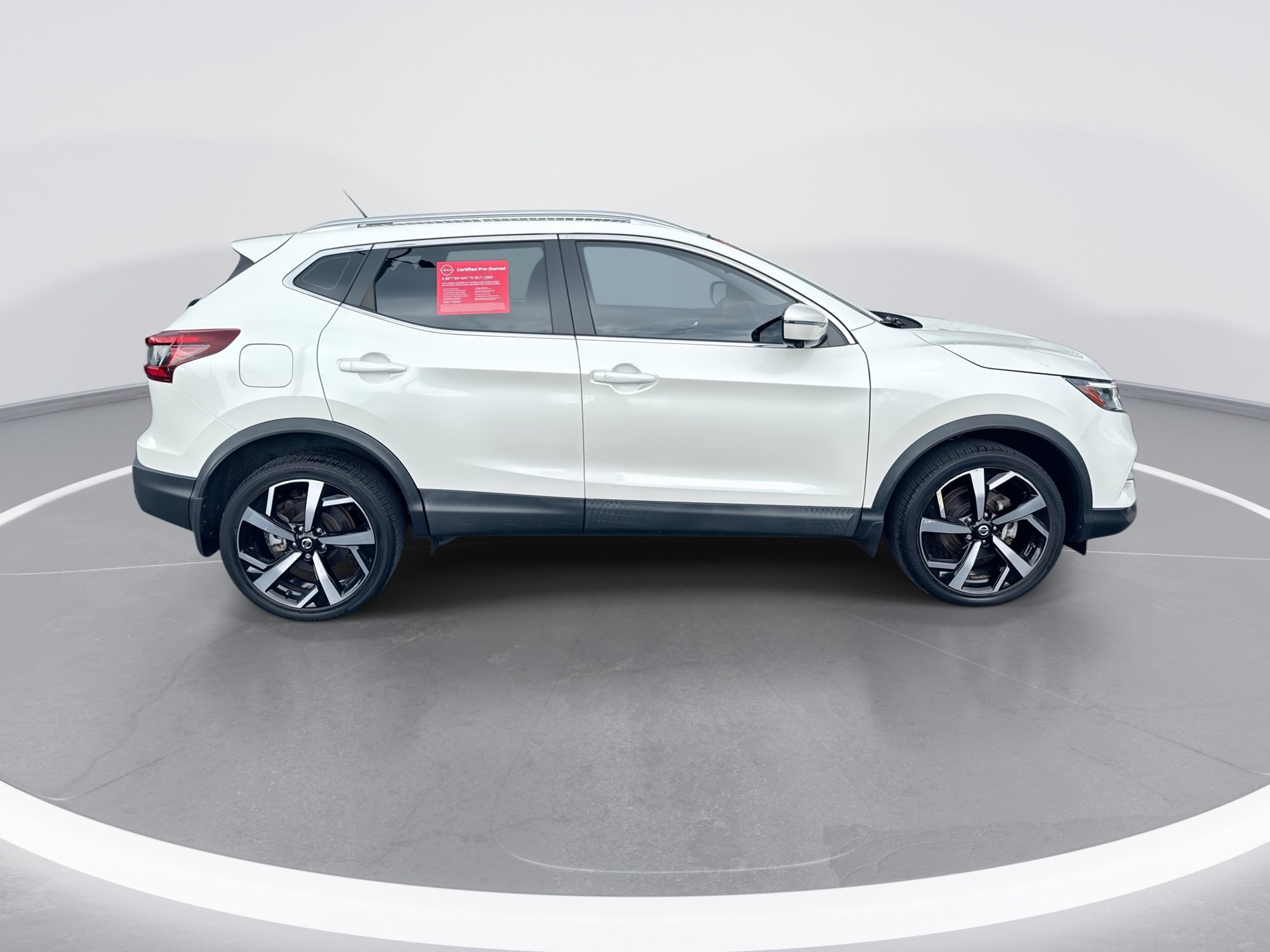 Certified 2022 Nissan Rogue Sport SL w/ Premium Package FWD image 3