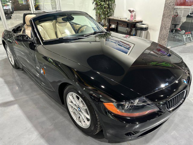 Used 2003 BMW Z4 2.5i RWD image 12