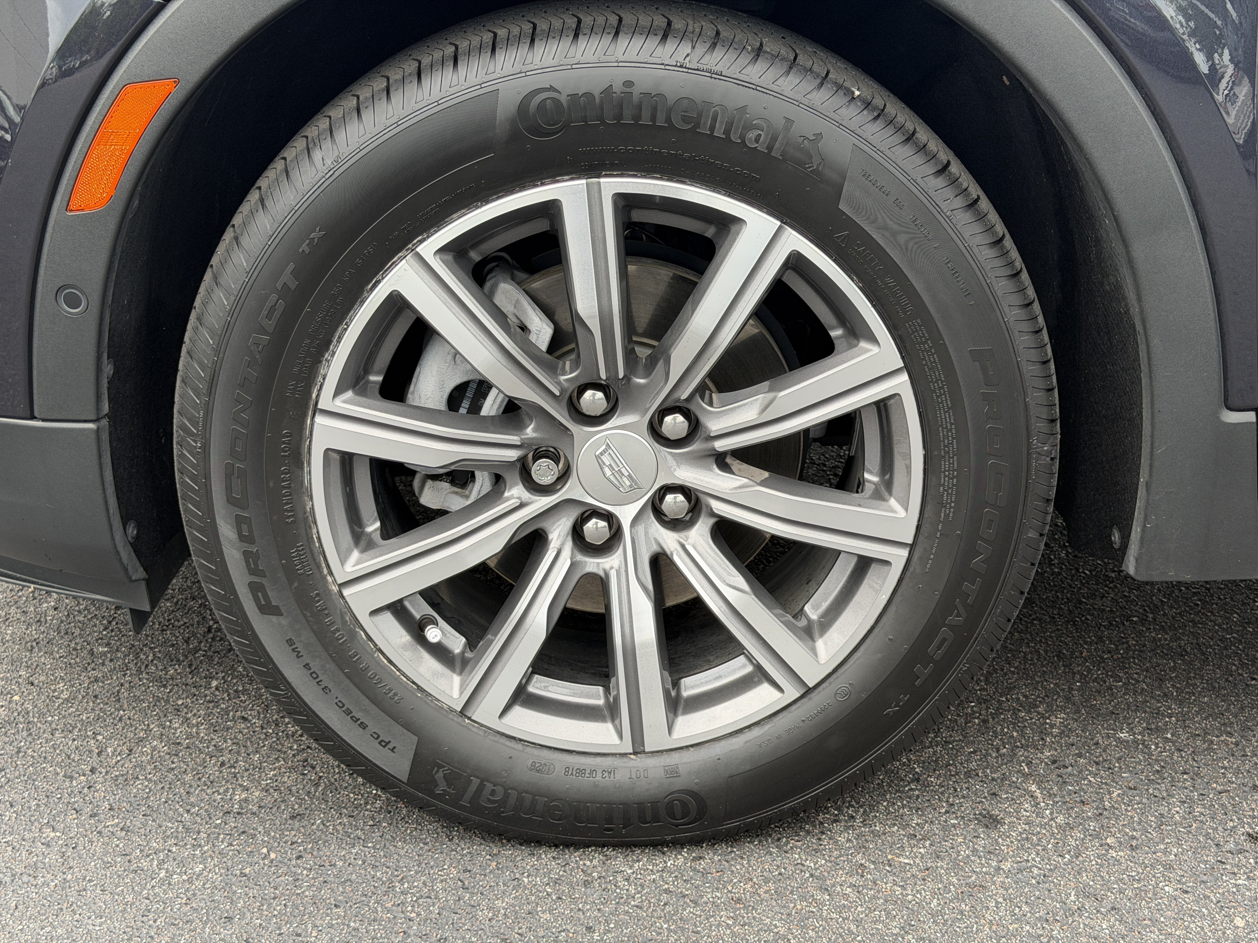 Certified 2022 Cadillac XT4 Sport w/ Comfort Package FWD image 37