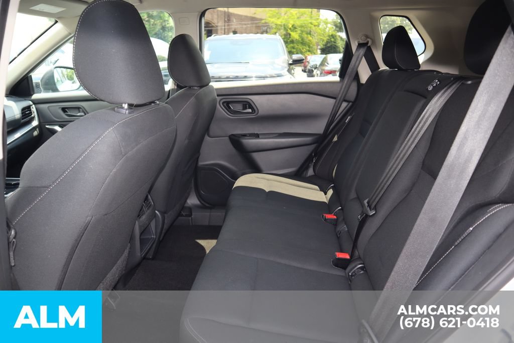 Used 2024 Nissan Rogue S FWD image 16