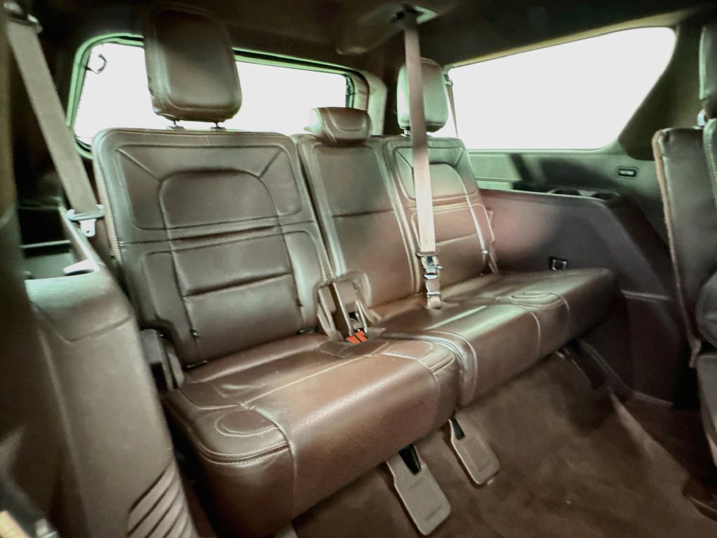 Used 2021 Lincoln Navigator L Black Label w/ Cargo Convenience Package AWD/4WD image 36