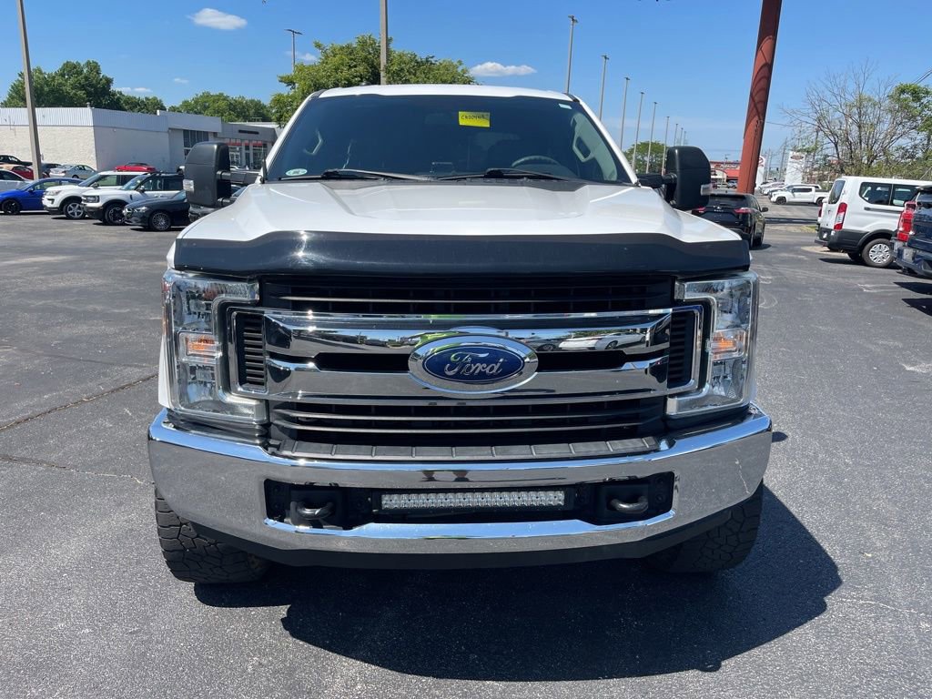 Used 2019 Ford F250 XLT AWD/4WD image 2