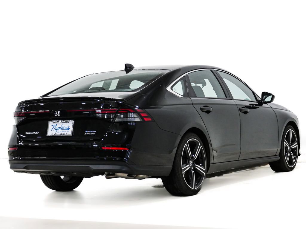 Used 2024 Honda Accord Sport image 7