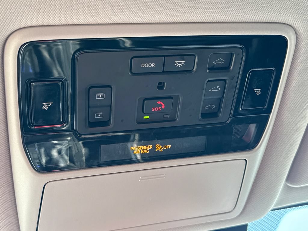 Used 2024 Toyota Grand Highlander AWD image 34