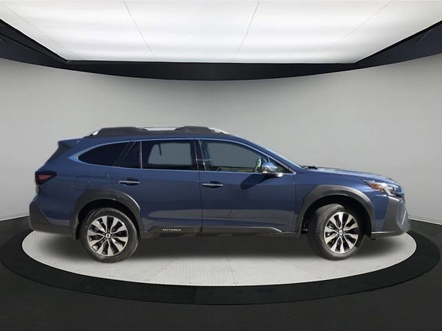 New 2025 Subaru Outback Touring XT image 8