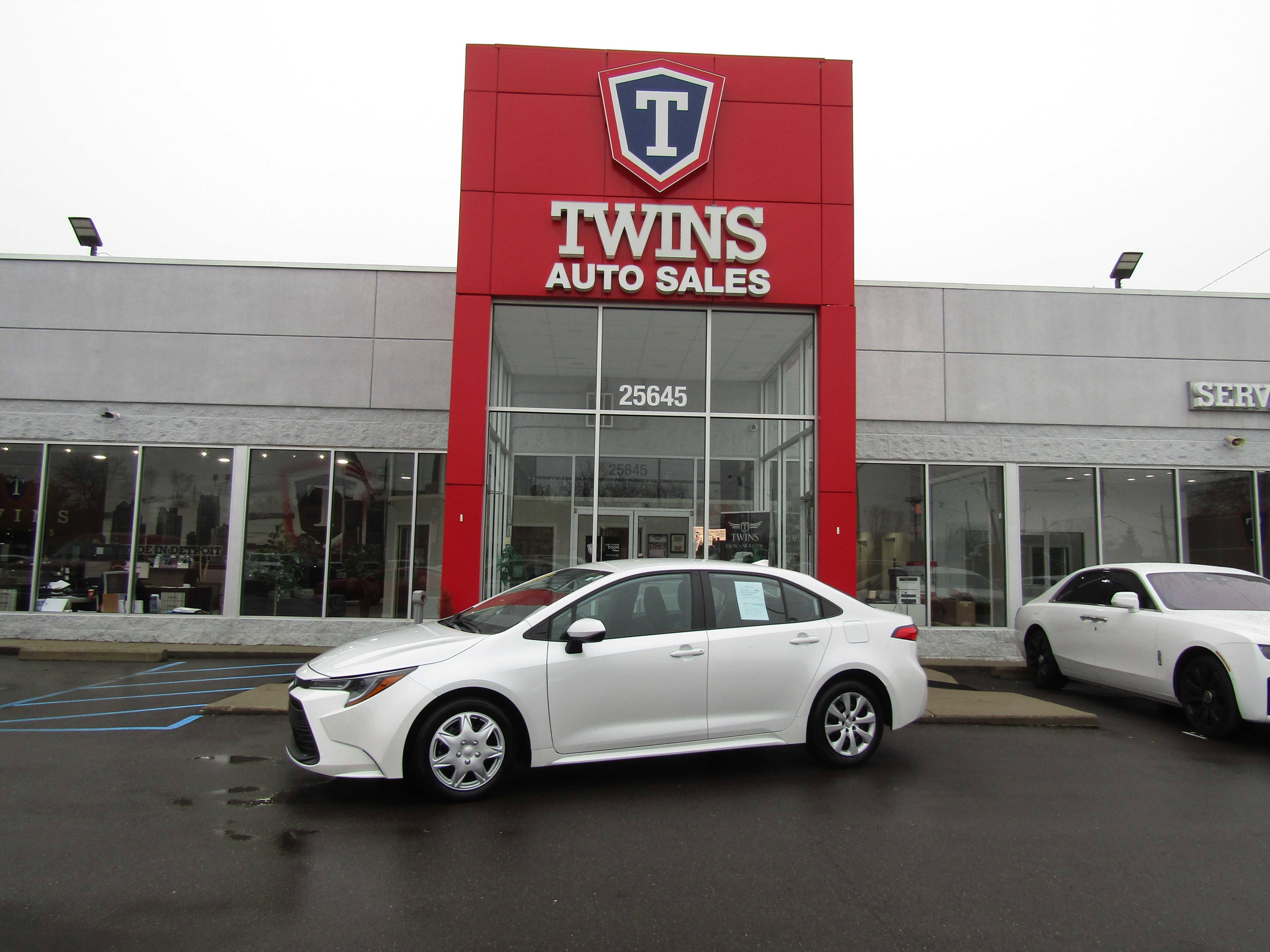 Used 2025 Toyota Corolla LE