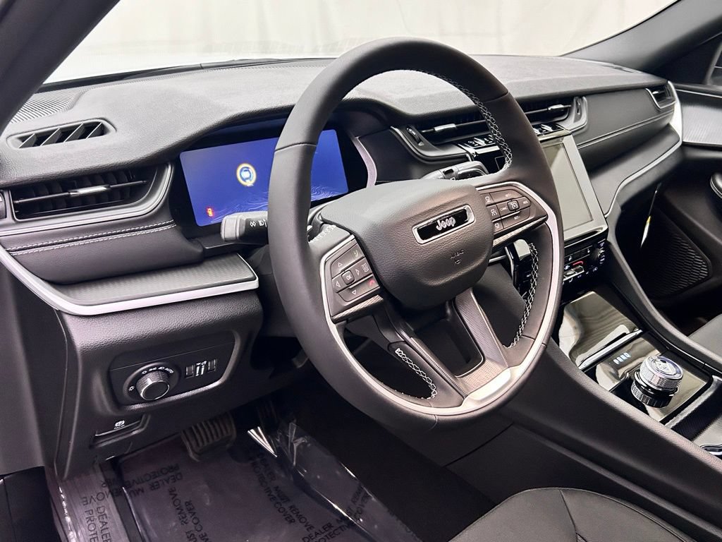 New 2026 Jeep Grand Cherokee L 4WD image 9